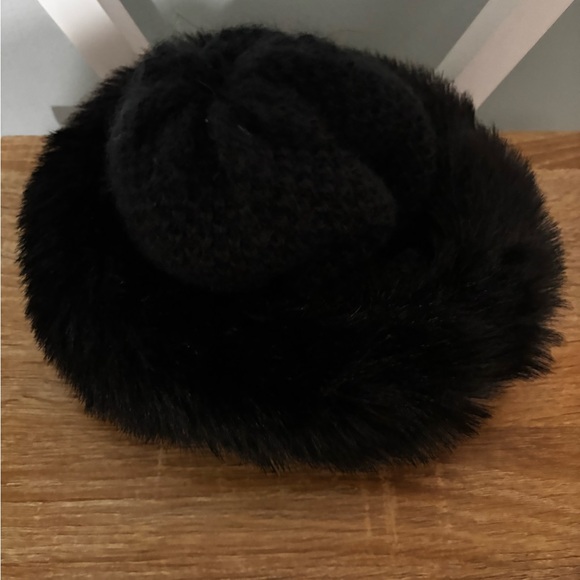 Vintage Black Faux Fur Hat/headband/gloves. Beautiful set (Avon). Set of 3!!! - Picture 3 of 8
